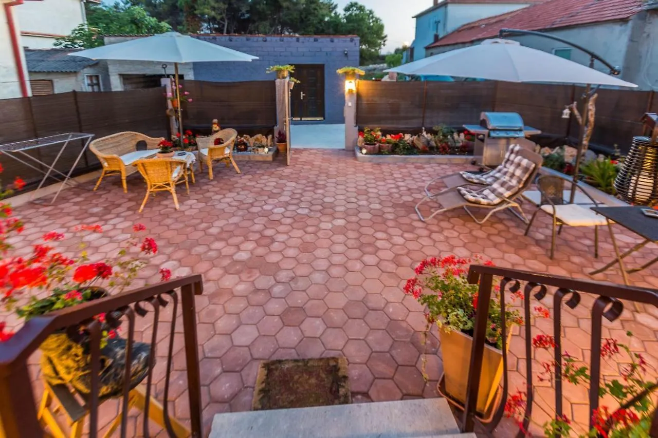Apartments & Rooms Hosana Zadar